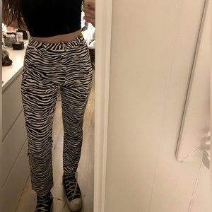 Zebra Print Patterned Highwaisted Pants Size XS 25” Waist